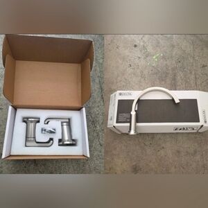 Brand New Delta Bathroom Combo Set
